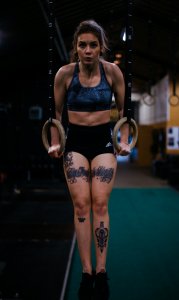 woman doing workout